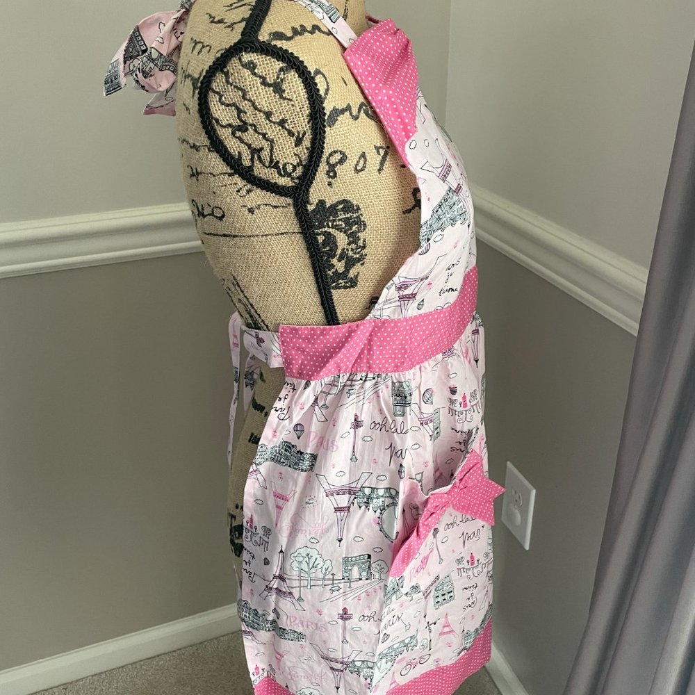 Paris inspired Apron - Picture 2 of 6